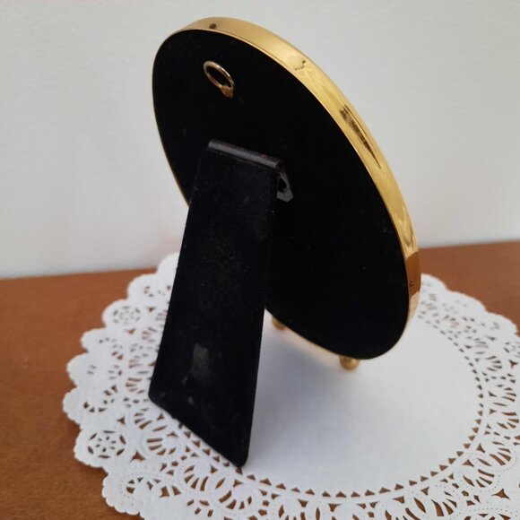 Vintage Brass Oval Frame Dried Flowers Yellow Brown Tabletop Wall Art - Picture 4 of 5